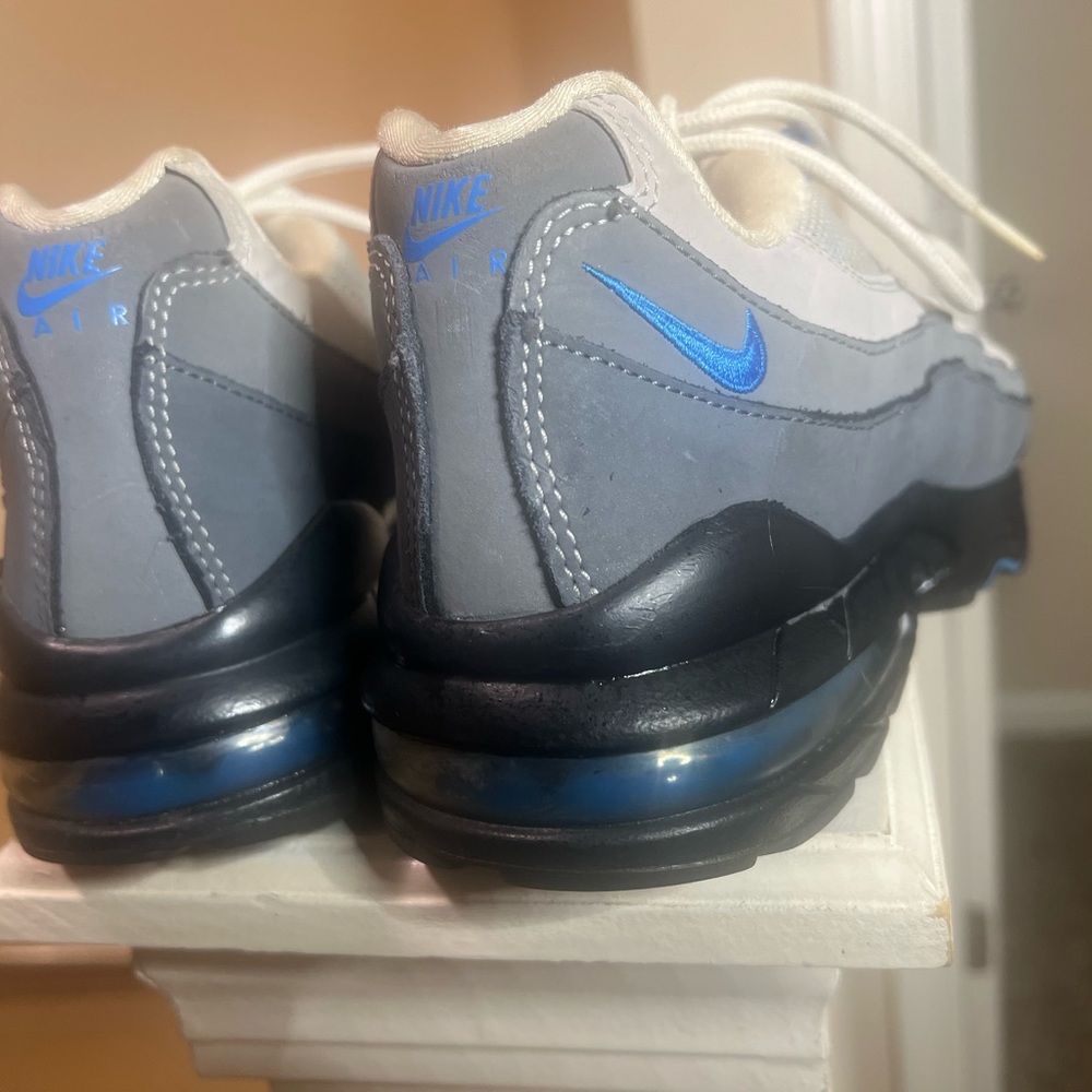 Nike Air Max 95 Blue Spark. Kids. Size 5.5Y - Picture 5 of 8
